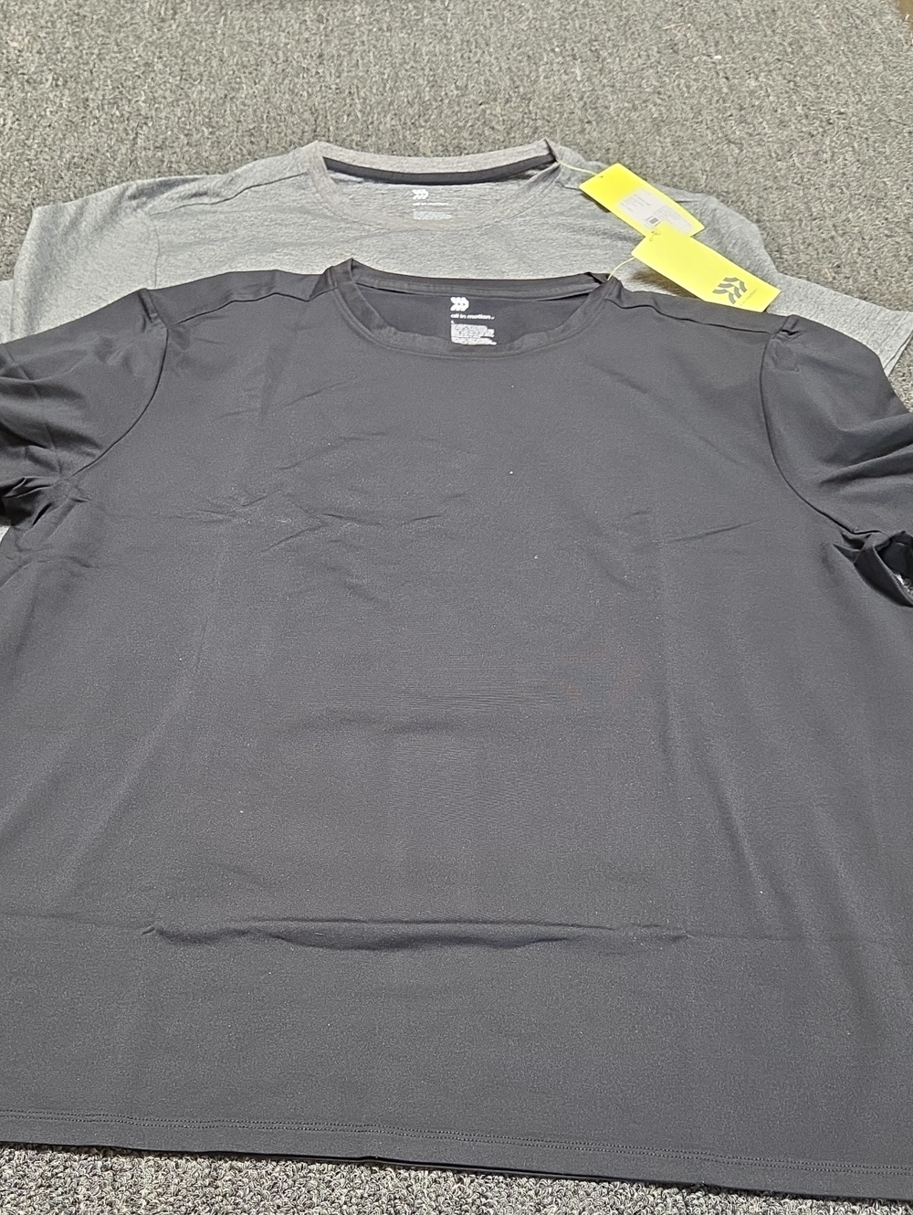(#4C) All in motion Men's Short Sleeve Crew Tee - Black & Gray